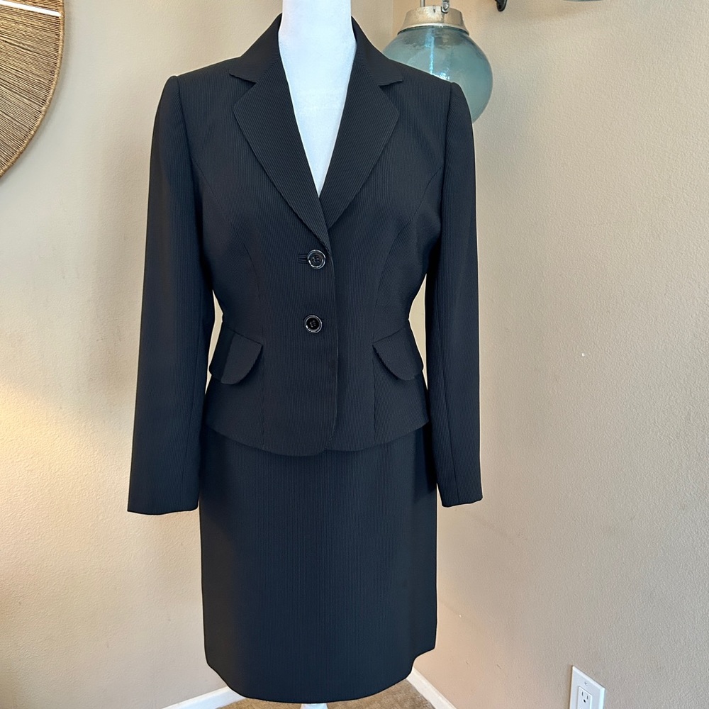 Tahari blue pinstripe skirt suit